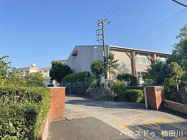 三島市立北上中学校 780m