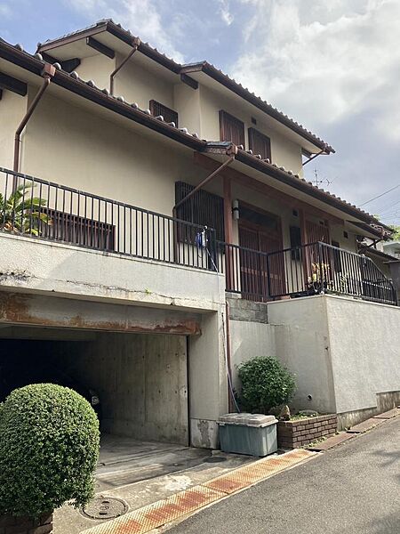 外観：327001693015