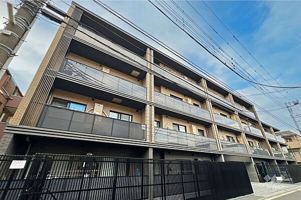 apartment 東京都中野区中野５丁目66-4　東京風月堂中野ビル1階