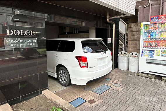 駐車場空き状況...