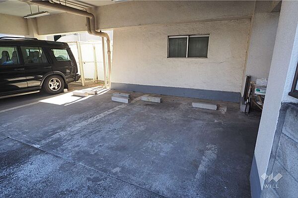 敷地内駐車場（屋内平面式）
