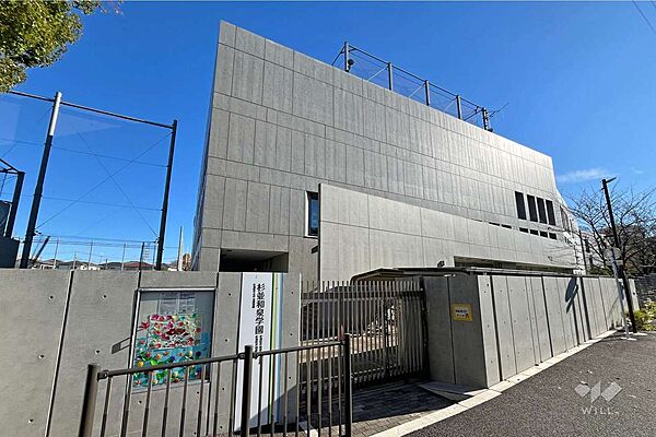 和泉中学校[公立]の外観