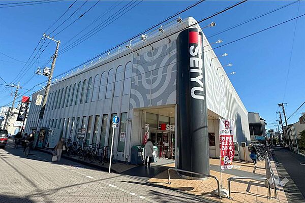 西友(浜田山店)の外観