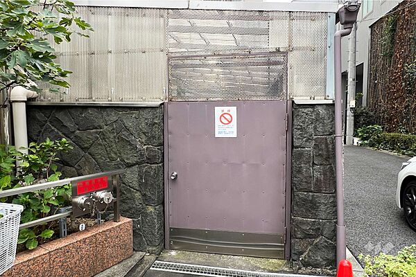 ゴミ置き場
