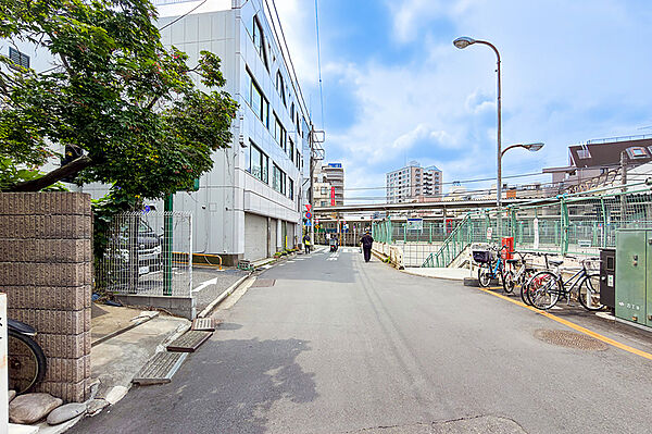 物件の前面道路（西側から）［2026年6月14日撮影］