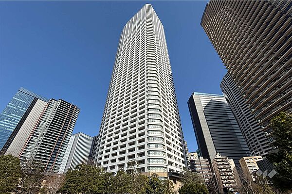ザパークハウス西新宿タワー60の外観（南西側から）