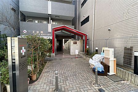 敷地入り口
