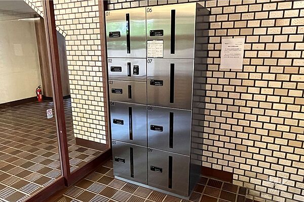 宅配ボックス