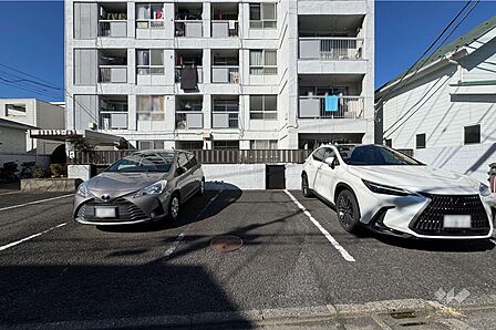敷地内駐車場(屋外平面式)