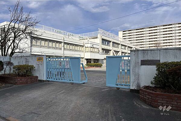 東戸山小学校[公立]の外観