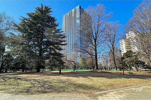 戸山公園（大久保地区）の外観