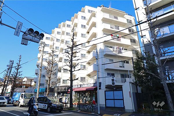 方南町セントラルマンションの外観（南東側から）