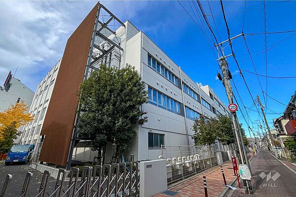 高円寺中学校[公立]の外観