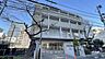 周辺：西新宿中学校[公立]の外観