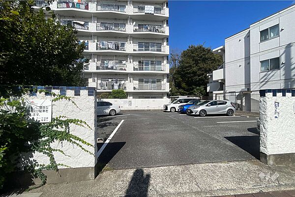 駐車場の出入り口