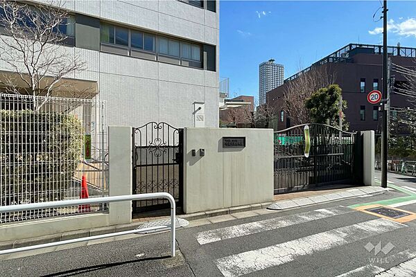 apartment 東京都新宿区原町３丁目84
地図を見る