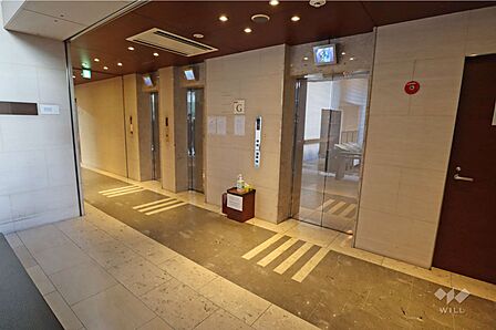 共用のエレベーター