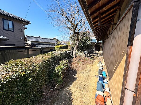 玉川小学校まで徒歩7分
