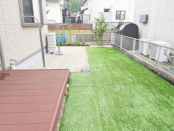 敷地面積は約63.9坪です