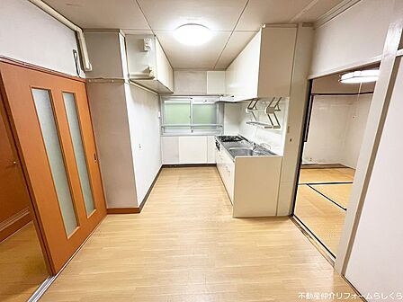 ペット飼育OK(犬、猫合計2匹までなど規約あり)