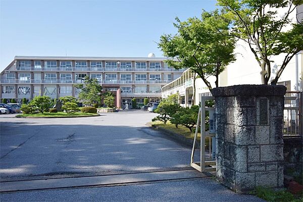 一宮市立木曽川中学校（2310m）