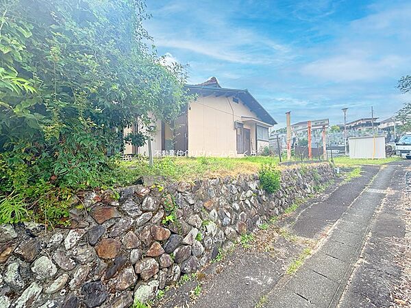 隣家との間隔が広く、日当たりを確保しやすいエリア