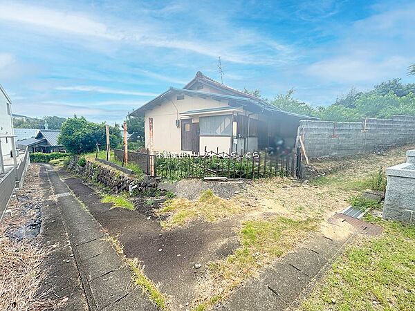 敷地は広々約99坪！