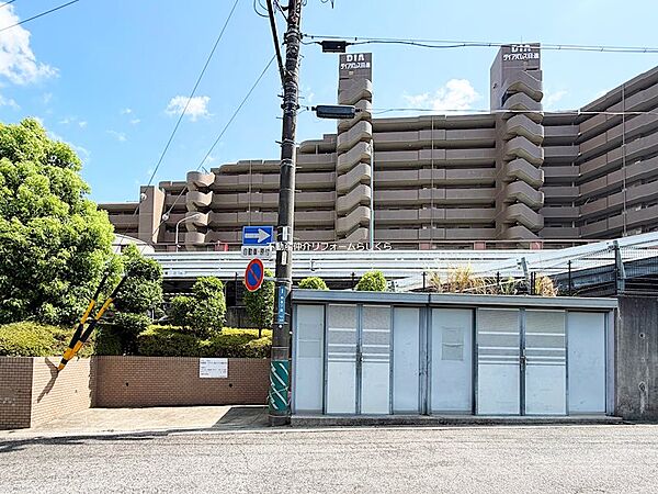敷地内ゴミ置き場