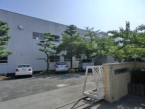 萩原中学校 1700m