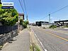 外観：前面道路含む現地写真