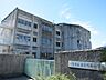 周辺：木曽川西小学校 890m