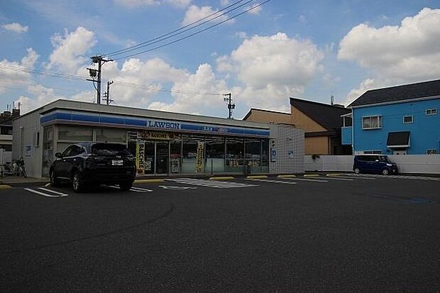 ローソン一宮今伊勢町店 620m