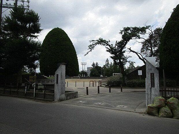 九品地公園 580m