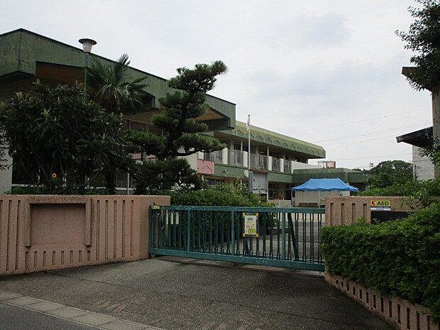 西成保育園 590m