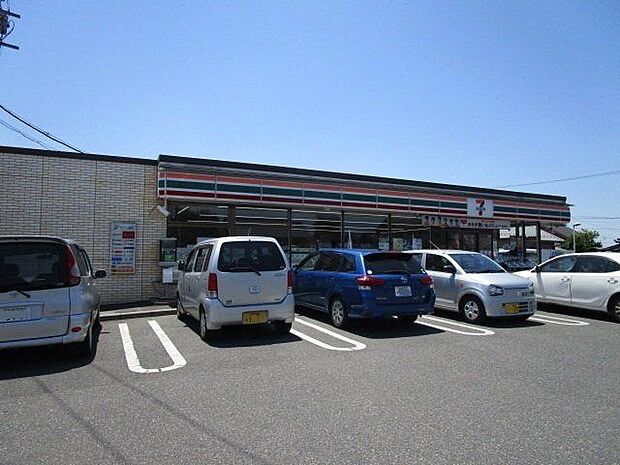 セブンイレブン 一宮大毛店 170m