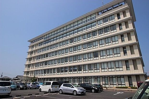 一宮市役所尾西庁舎 470m