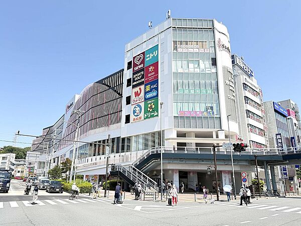 サクラス戸塚（商業施設）