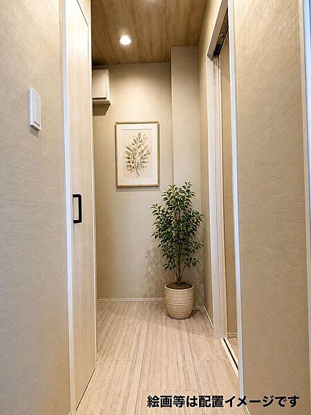 廊下部分のイメージ写真です。床はフロアタイルを使用しています。落ち着いた色でまとめました。