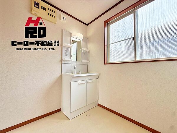 「ご案内」・「詳細な資料」のご請求はお気軽にどうぞ♪※お電話の場合：TEL　027-289-3223※メールの場合：info@hero-f.com売買専門のヒーロー不動産へおまかせください！！