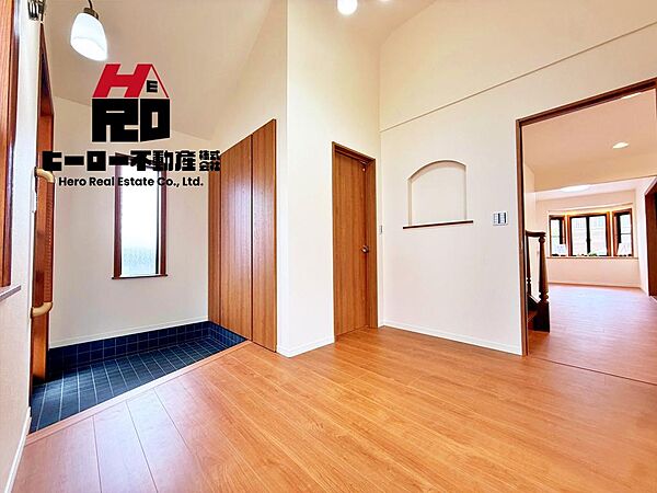 ※当日の見学も可能です※ご予約は「０２７-２８９-３２２３」までお気軽にお電話下さい♪物件に関しての詳細は不動産キャリア「２０年」以上の私がお伝えします！素敵なマイホームを一緒に見つけましょう♪　　　