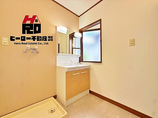 「ご案内」・「詳細な資料」のご請求はお気軽にどうぞ♪※お電話の場合：TEL　027-289-3223※メールの場合：info@hero-f.com売買専門のヒーロー不動産へおまかせください！！