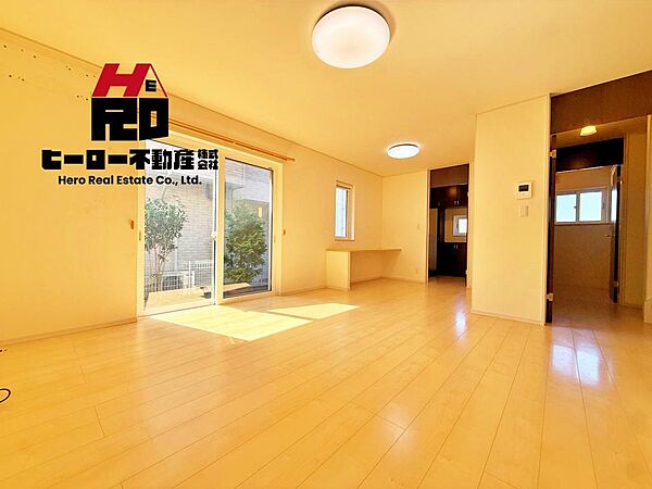 「ご案内」・「詳細な資料」のご請求はお気軽にどうぞ♪※お電話の場合：TEL　027-289-3223※メールの場合：info@hero-f.com売買専門のヒーロー不動産へおまかせください！！