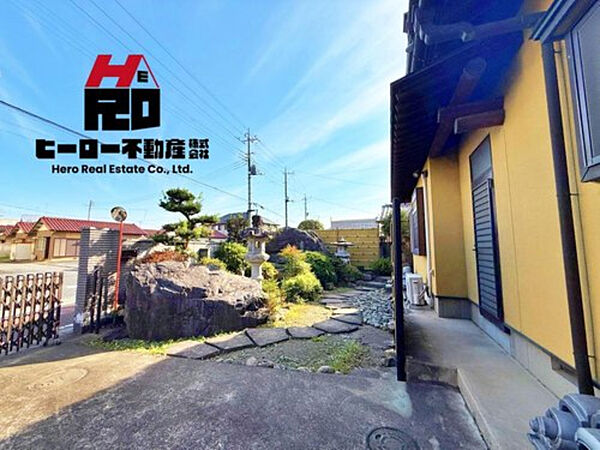 車が苦手な方も安心！広々とした駐車場で、出し入れも楽々♪
