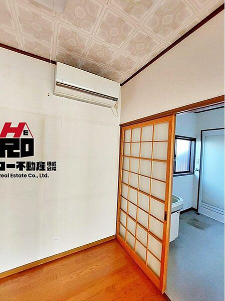 毎日の支度も快適に。洋室から洗面室へつながるスムーズな動線。
