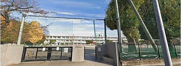 前橋市立敷島小学校まで404m