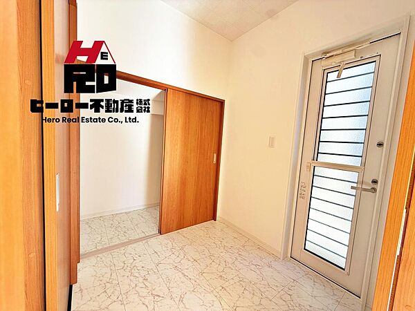 中古戸建て市場は需要が増加しており。特に駅近や学校近くの物件が人気です。新築より価格が抑えられ、立地が良い物件も多いです。ヒーロー不動産では、中古物件を多数ご提案できます。　　　　　　　　