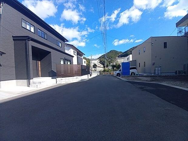 北側道路 西から東