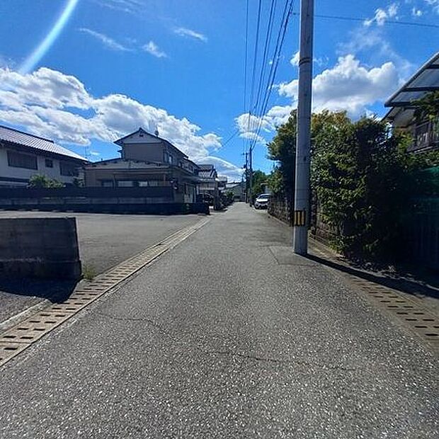 北側道路 東から西
