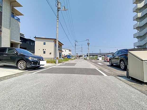 前面道路含む現地写真