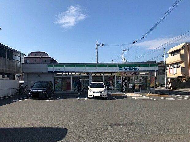 ファミリーマート高知一ツ橋店 1700m